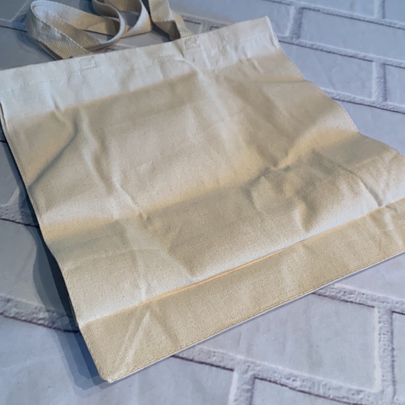 🙉 NWOT Set of two canvas totes - Picture 4 of 7